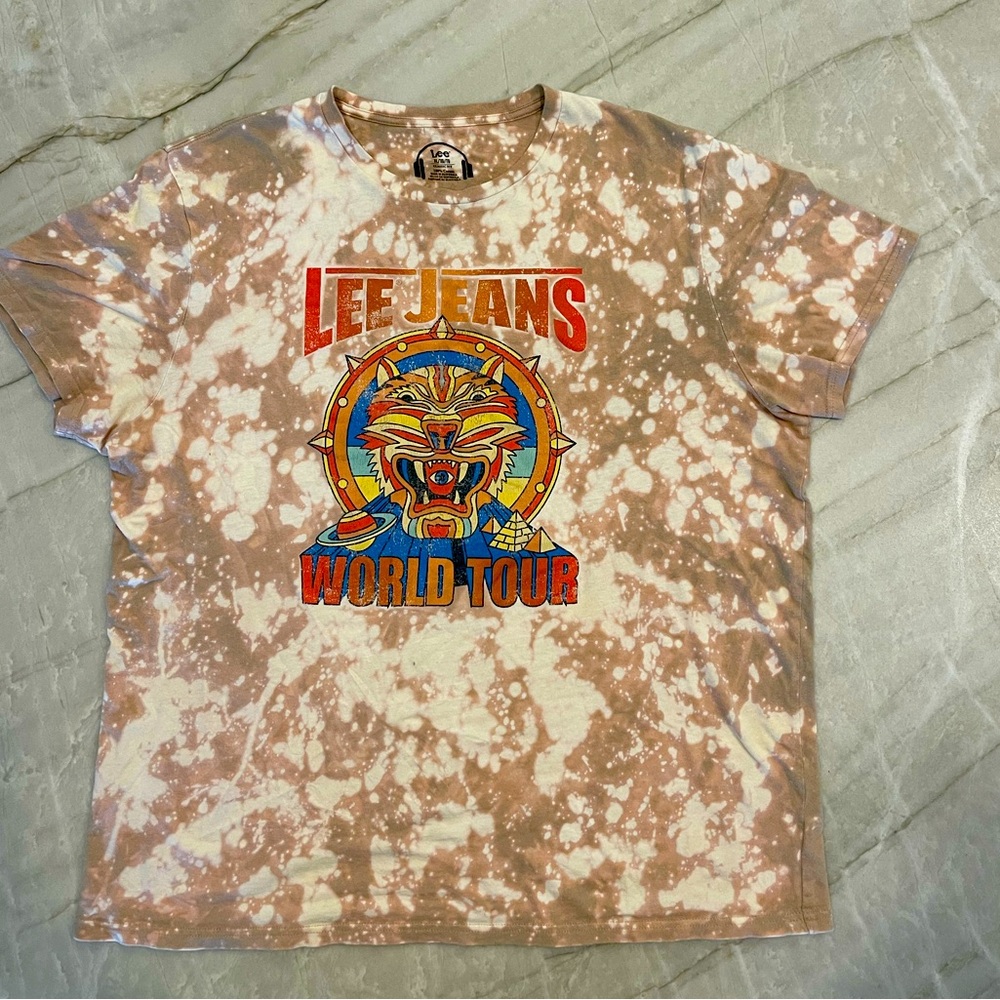 Vintage Lee Jeans World Tour T shirt